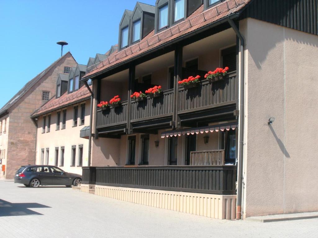 Gasthof Landhotel Gruner Baum Cadolzburg Esterno foto